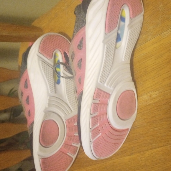 Ortholite shoes -Size 3 - Picture 2 of 5